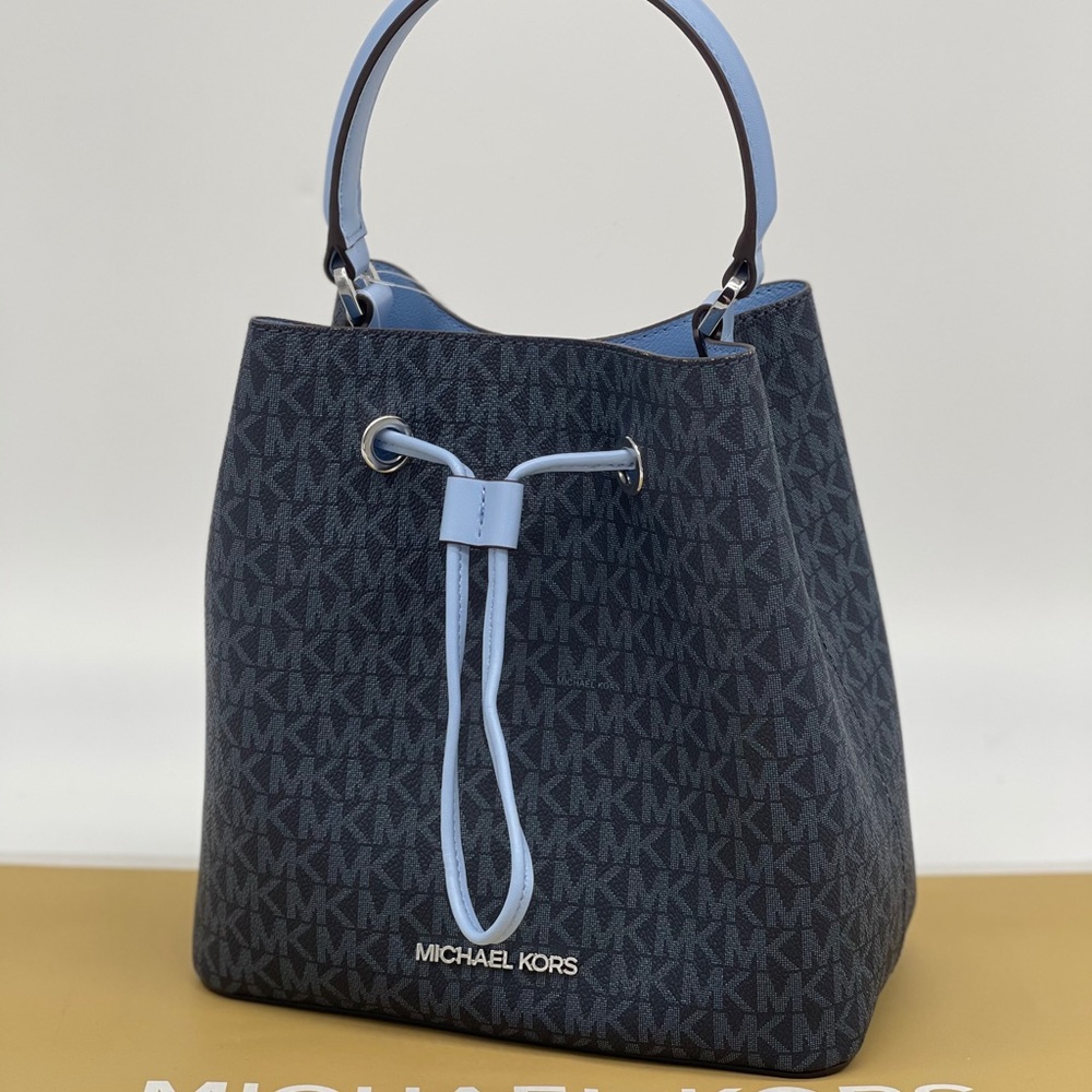 Michael Kors MD Bucket Messenger Bag